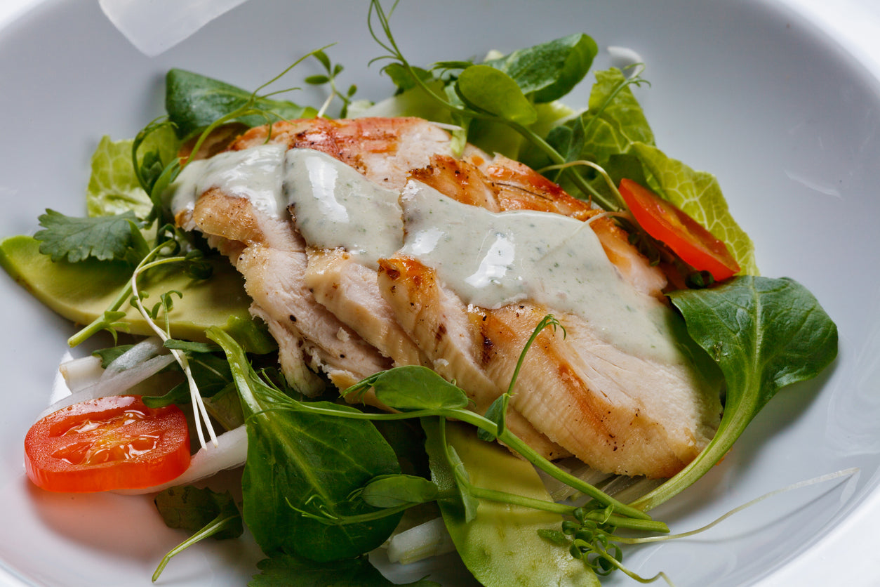 Schuhbecks Hähnchensalat mit Buttermilchdressing