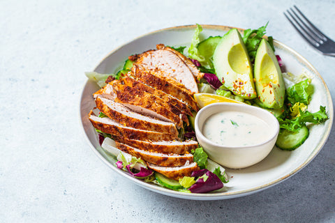 Hähnchensalat 2.jpg__PID:3bad3a0b-bfd2-4de3-87c8-97f9b40c962a
